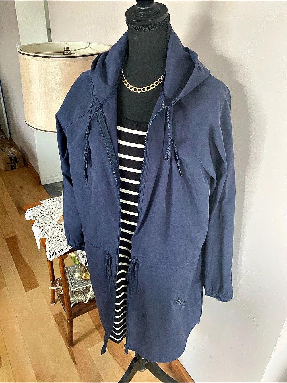Vintage Weekenders Hooded Lightweight Jacket in Blue